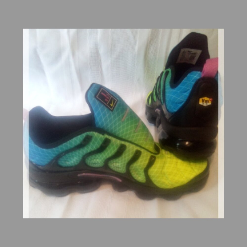 Nike Air Vapormax Plus Aurora Green Reflect Silver Black Men's SZ. 8.5  New - Picture 7 of 7